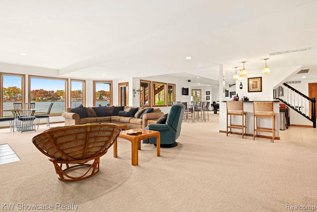 8579 PINE COVE Drive, Commerce Twp, MI 48382 — Photo 41