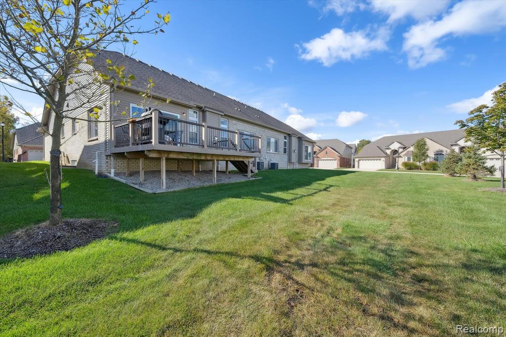 5121 HAWKSEYE Trace, Warren, MI 48092 — Photo 49