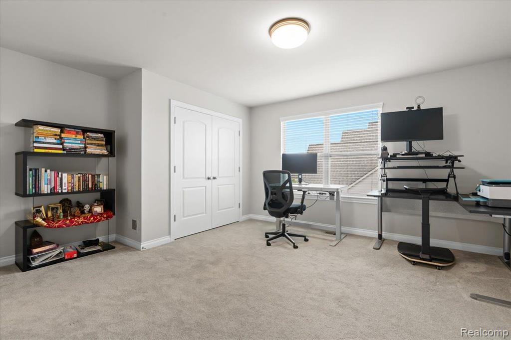 10611 STONEY POINT Drive, South Lyon, MI 48178 — Photo 33