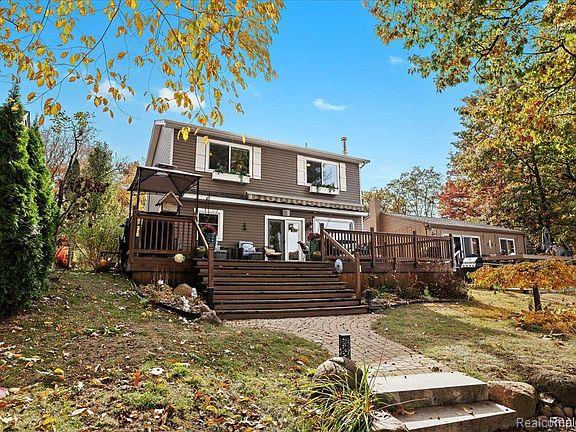 3386 Horrell Court, Fenton, MI 48430 — Photo 28