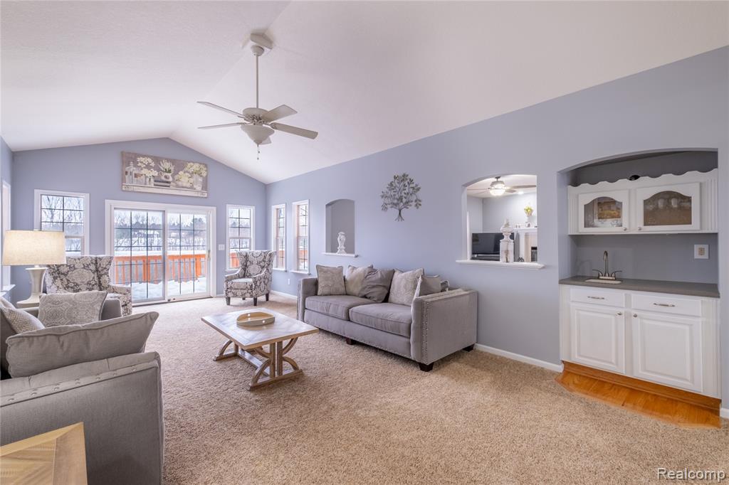 4204 Pavilion Court, Fenton, MI 48430 — Photo 9