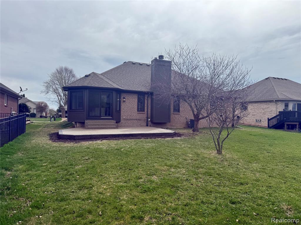 51073 Pinewood Drive, Macomb, MI 48042 — Photo 3