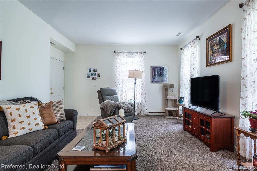2191 PINECROFT Drive, Canton, MI 48188 — Photo 5