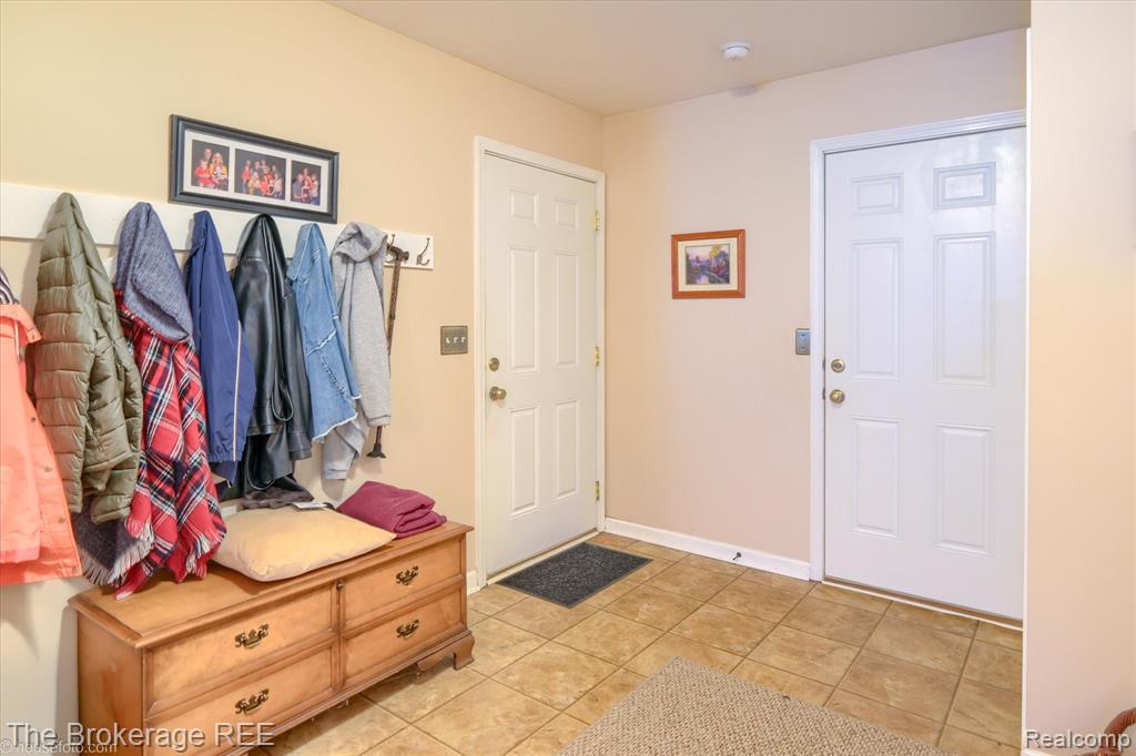 10047 Fox Run Drive, Davison, MI 48423 — Photo 45