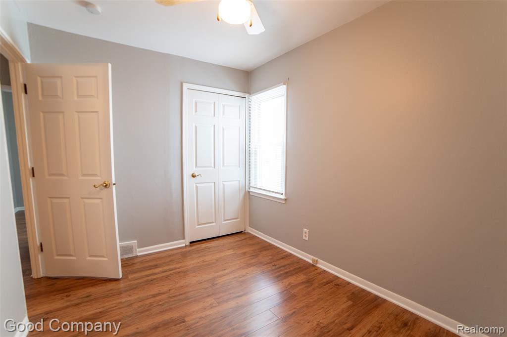544 E Dallas Avenue, Madison Heights, MI 48071 — Photo 13