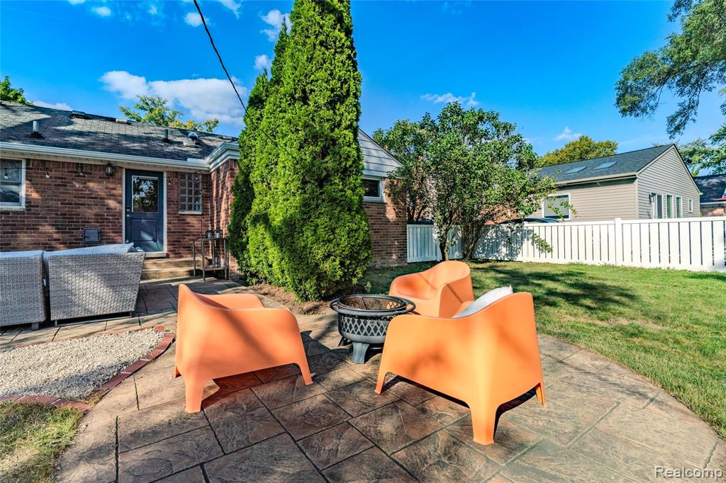 16991 Kirkshire Avenue, Beverly Hills, MI 48025 — Photo 25