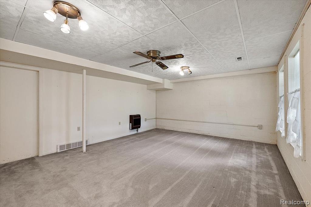 2947 SUN TERRACE Drive, Hartland, MI 48353 — Photo 40
