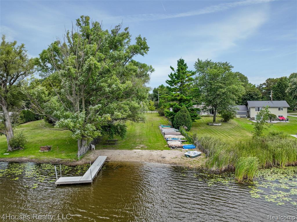 4087 Silver Valley Drive, Lake Orion, MI — Photo 10