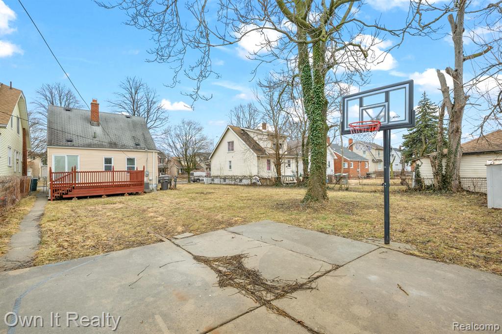 7335 Maple Street, Dearborn, MI 48126 — Photo 6