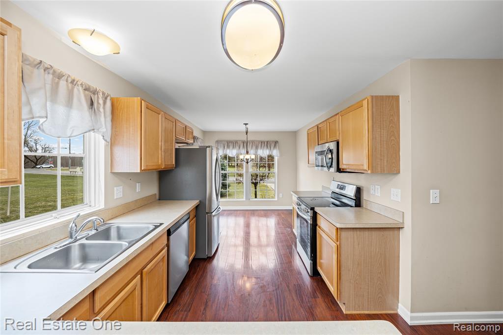 2283 Crystal Crossing Drive, Howell, MI 48843 — Photo 13