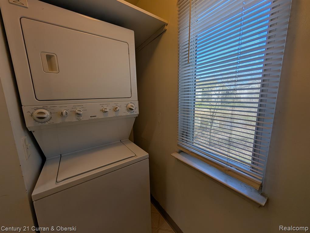 850 AMANDA Lane, Pontiac, MI 48340 — Photo 13