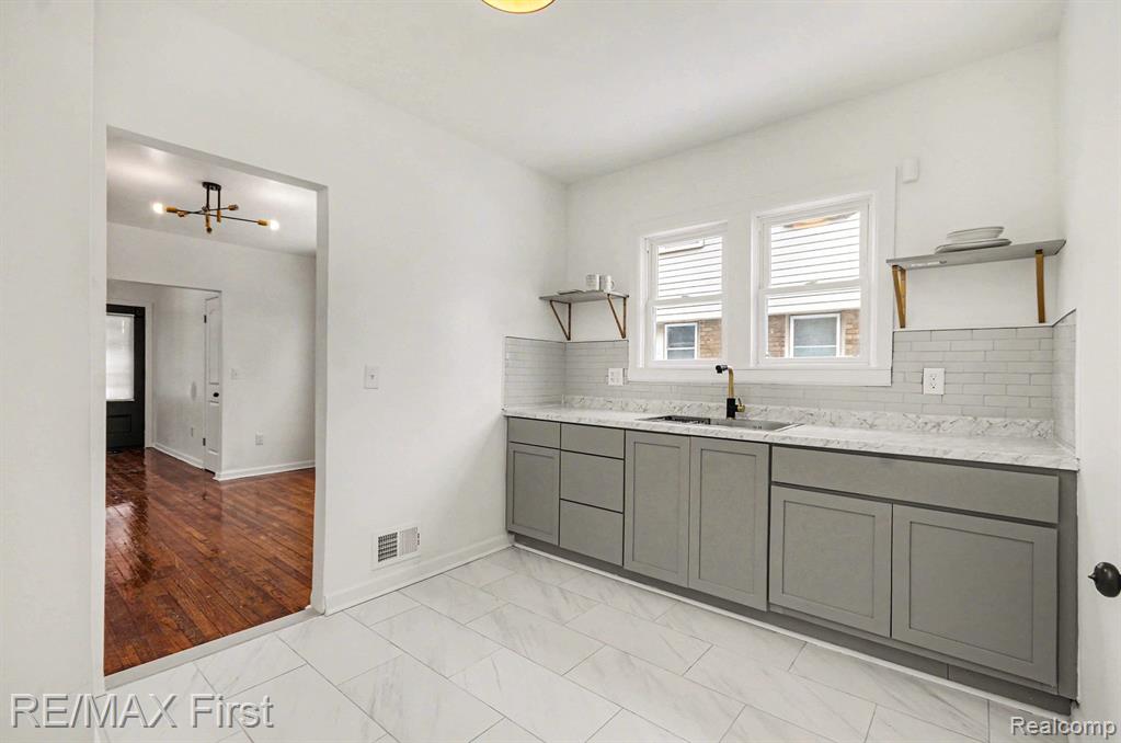 5577 Chalmers Street, Detroit, MI 48213 — Photo 10