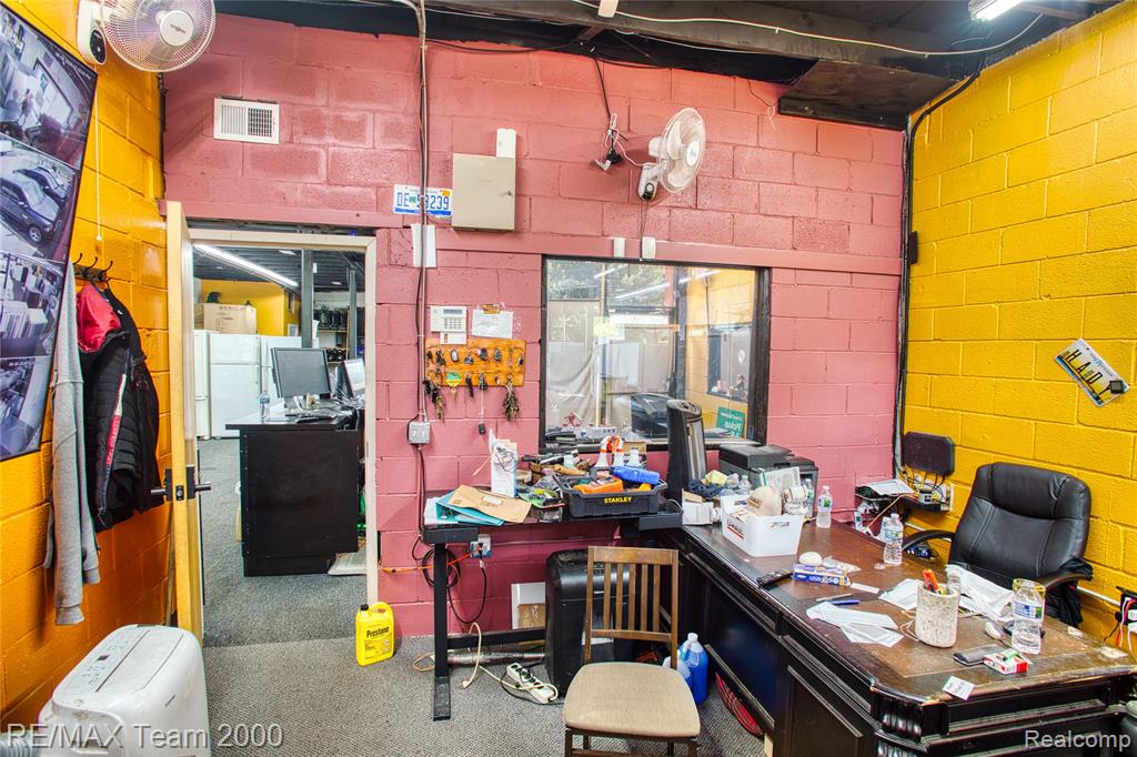 22140 W 7 Mile Road, Detroit, MI 48219 — Photo 21