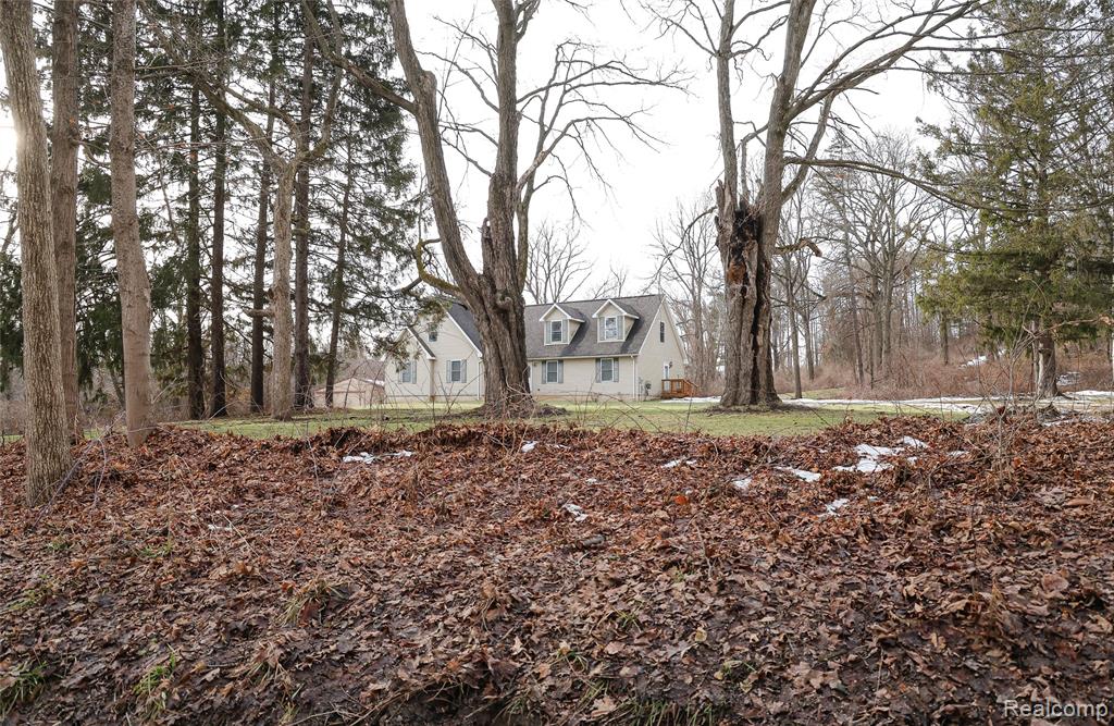 2755 Curtis Road, Leonard, MI 48367 — Photo 2