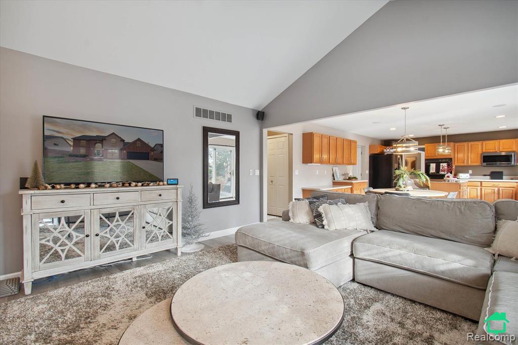 51171 W Hills Drive, Plymouth, MI 48170 — Photo 15