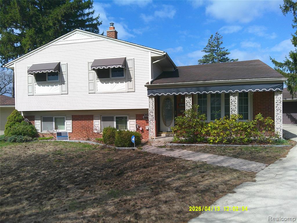 2803 Lexington Court, Trenton, MI 48183