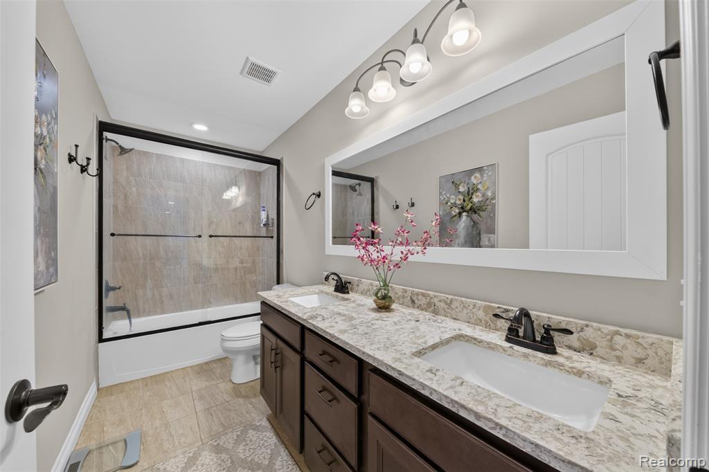 2531 Walnut View Drive, Howell, MI 48855 — Photo 22