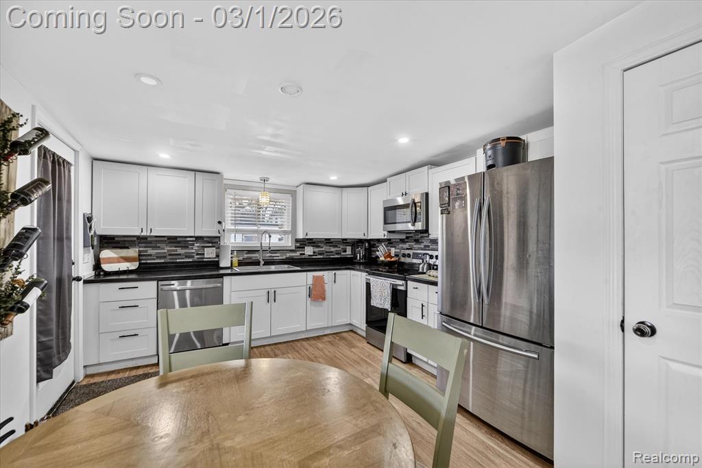 415 W McArthur Street, Corunna, MI 48817 — Photo 12