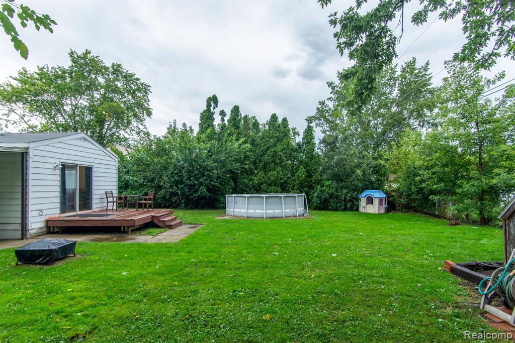 5255 OAKVIEW Drive, Swartz Creek, MI 48473 — Photo 3