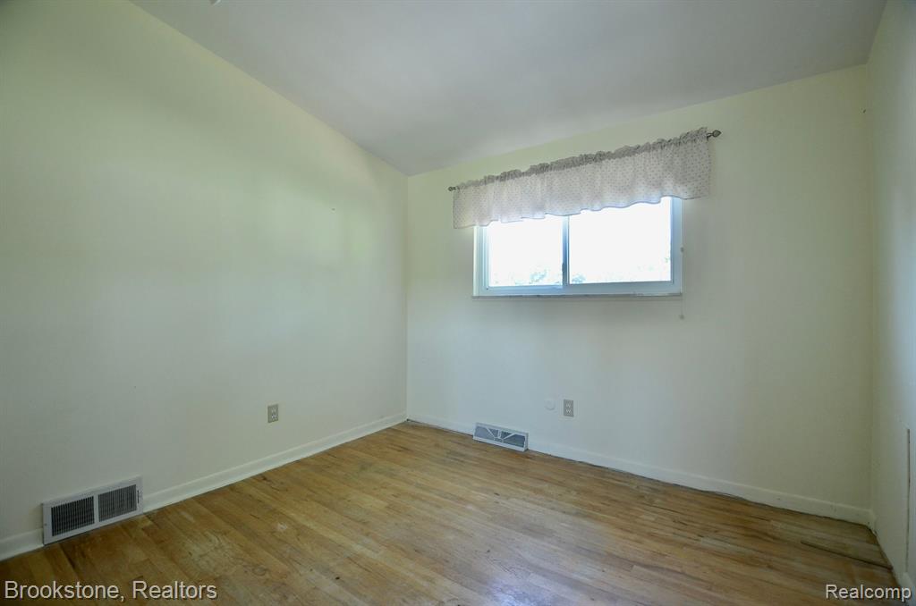 5465 WINELL Street, Clarkston, MI — Photo 30