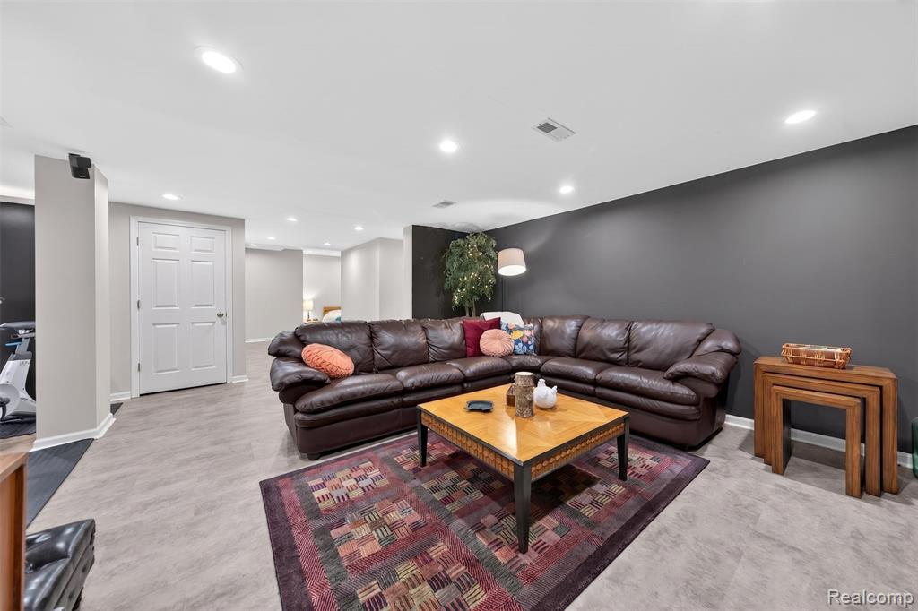 41621 Hempshire Street, Novi, MI — Photo 49