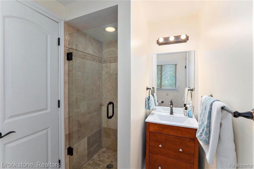 6533 POST OAK Drive, West Bloomfield, MI — Photo 37