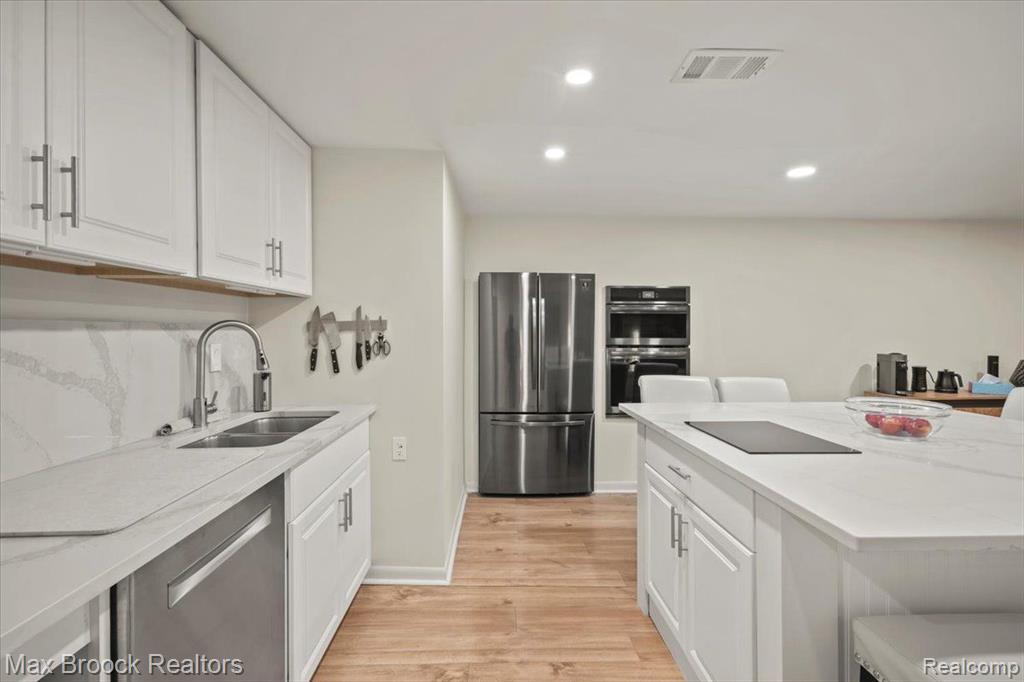 6362 CHARLES Drive, West Bloomfield, MI — Photo 55