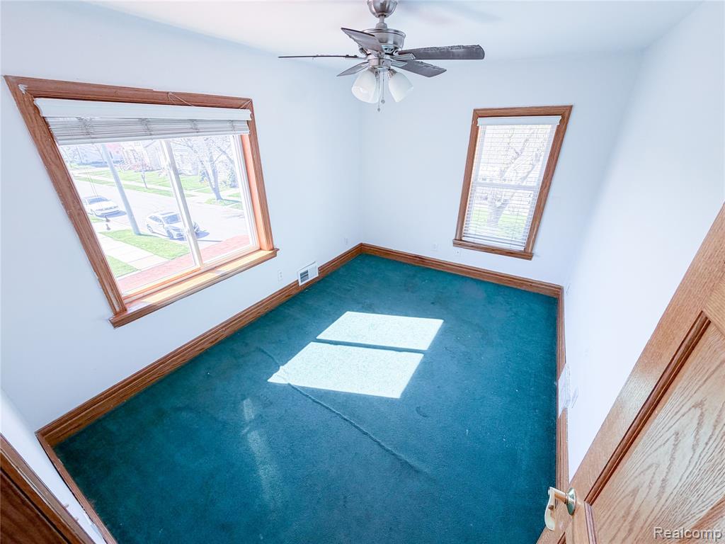 703 Saint John Street, Wyandotte, MI 48192 — Photo 10