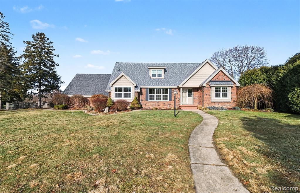 5113 Candlewood Drive, Grand Blanc, MI 48439 — Photo 2