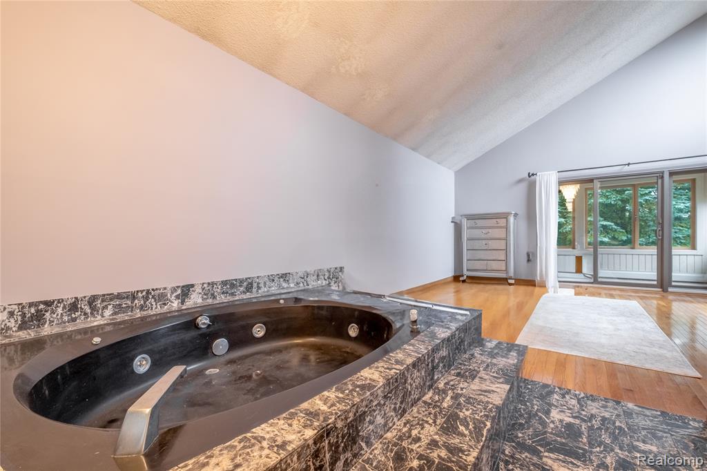 6576 Balmoral Terrace, Clarkston, MI — Photo 26