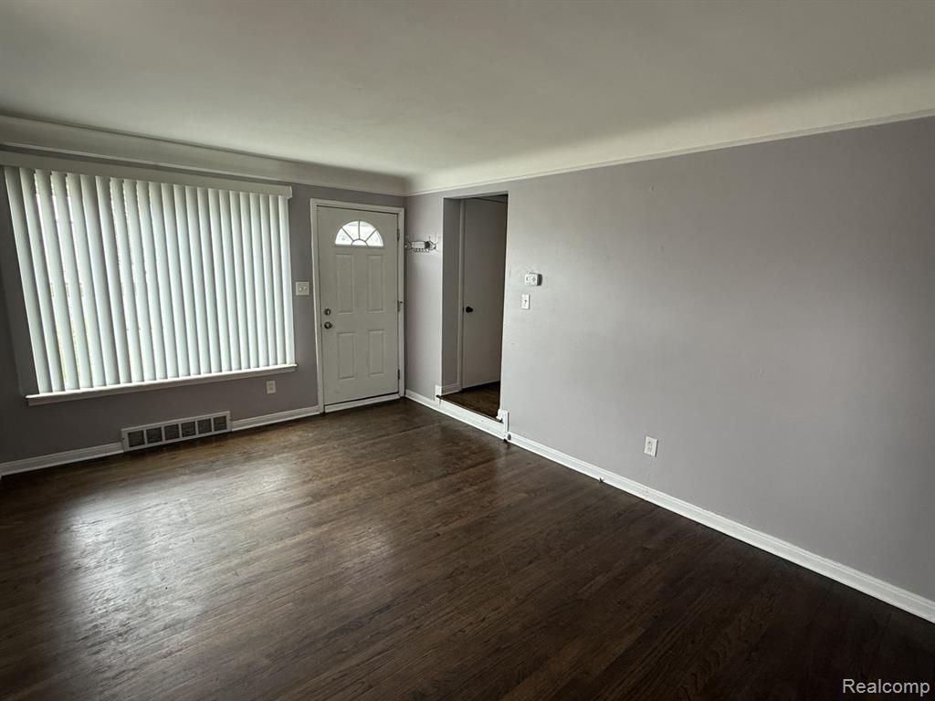 24414 W Chicago, Redford, MI 48239 — Photo 2