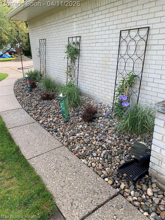 32040 Coronet Drive, Farmington Hills, MI, 48334