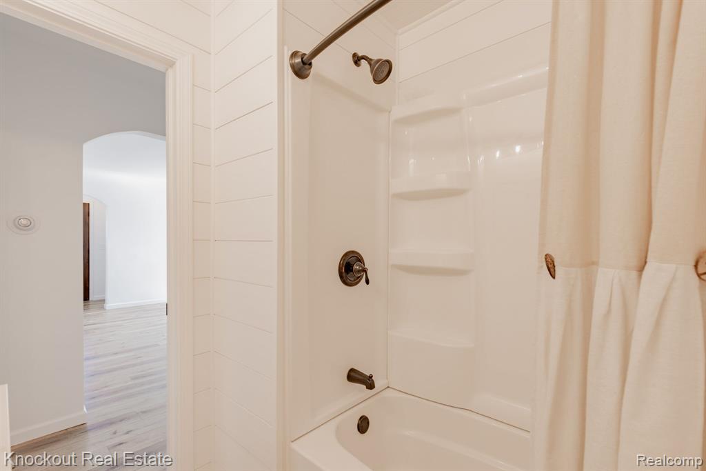8368 MAIN Street, Birch Run, MI 48415 — Photo 26