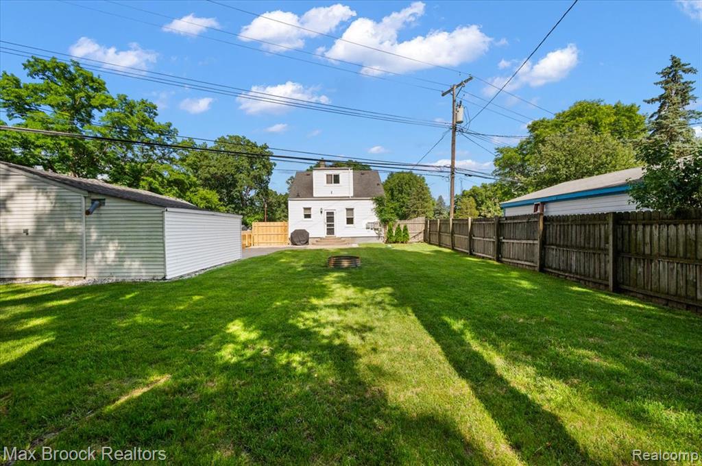 48023 Rex Street, Utica, MI 48317 — Photo 38