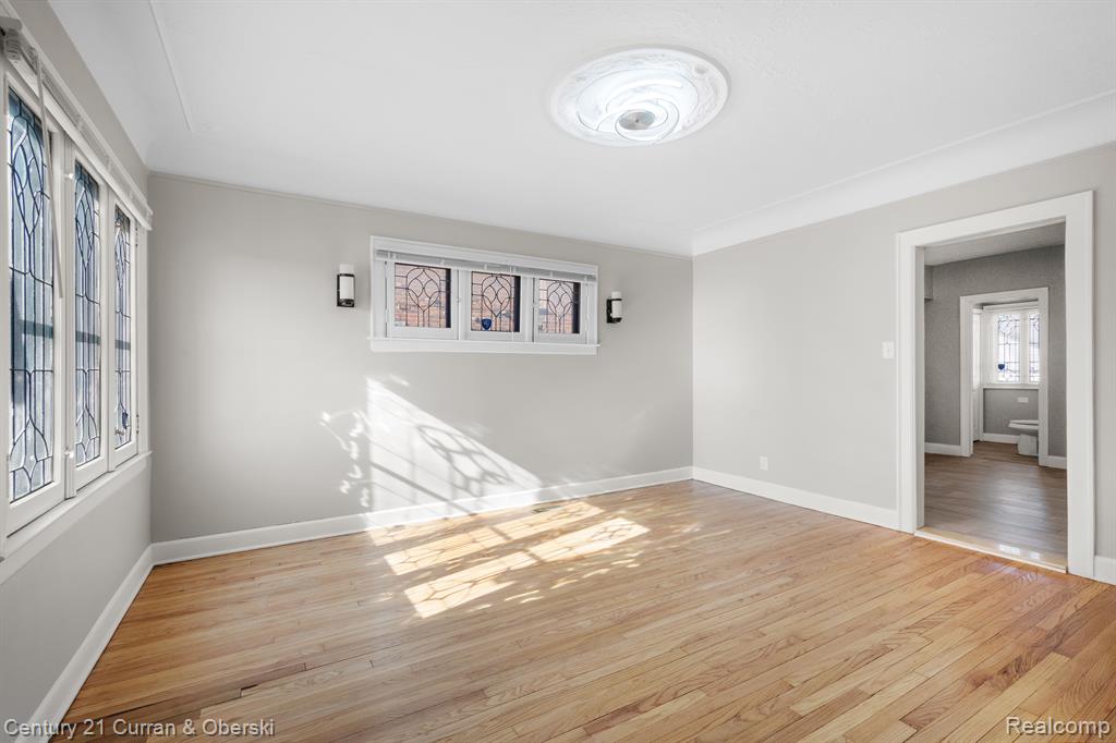 5026 KENSINGTON Avenue, Detroit, MI 48224 — Photo 9