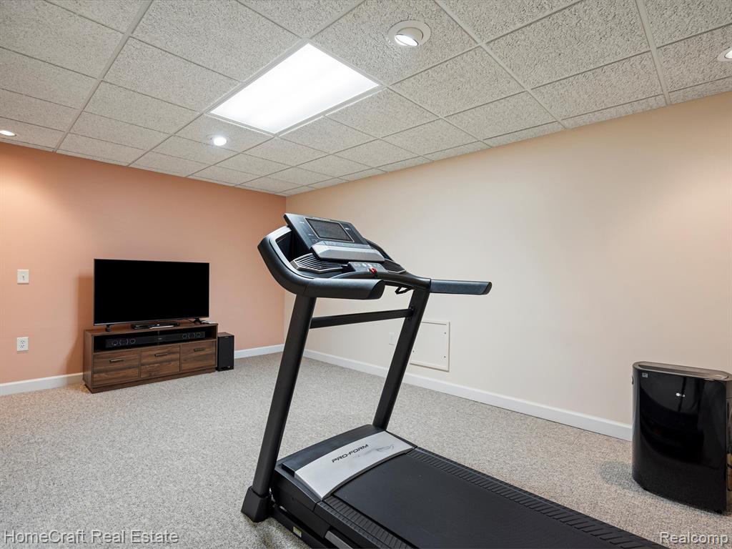 44217 DARTMOUTH Street, Canton, MI 48188 — Photo 42