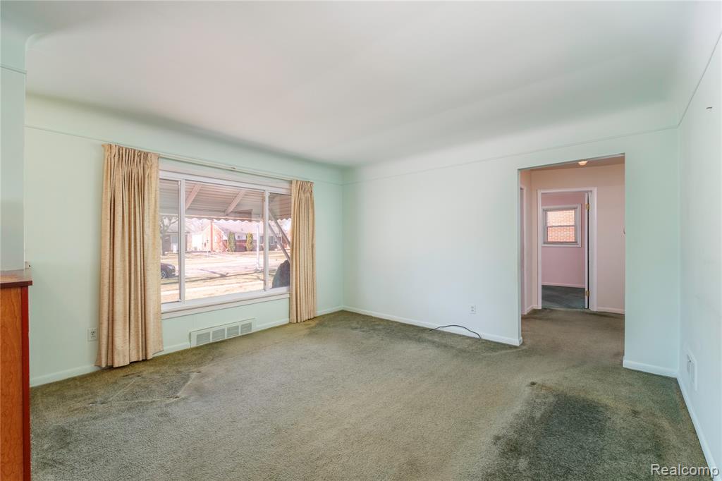 9042 Harrison Street, Livonia, MI 48150 — Photo 7