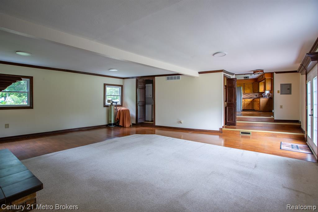 4373 Dexel Drive, Burton, MI 48519 — Photo 6