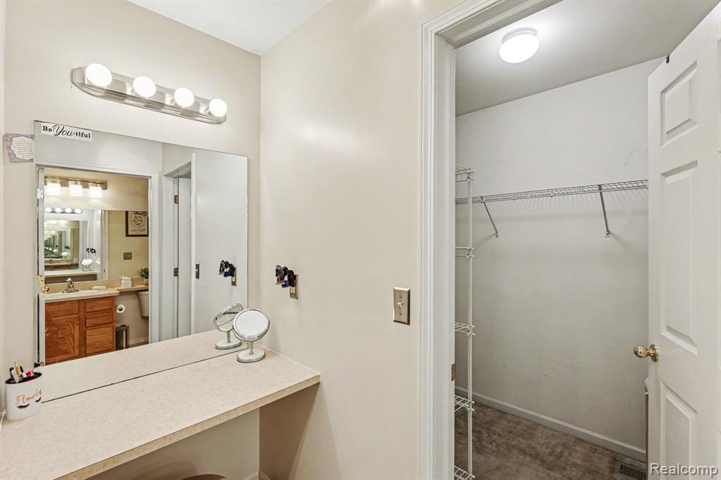 716 Palmer Drive, Pontiac, MI 48342 — Photo 19