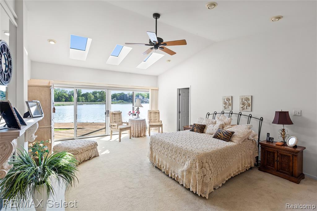 13154 Lake Shore Drive, Fenton, MI 48430 — Photo 28