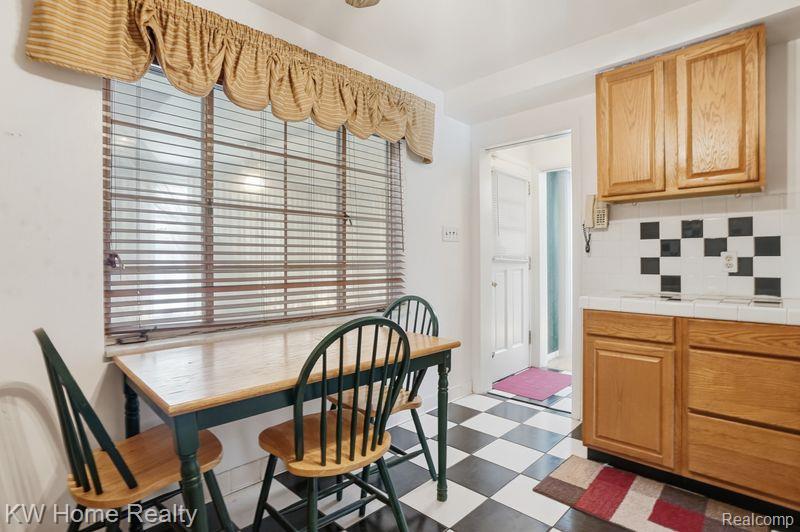 18635 San Diego Boulevard, Lathrup Village, MI 48076 — Photo 11