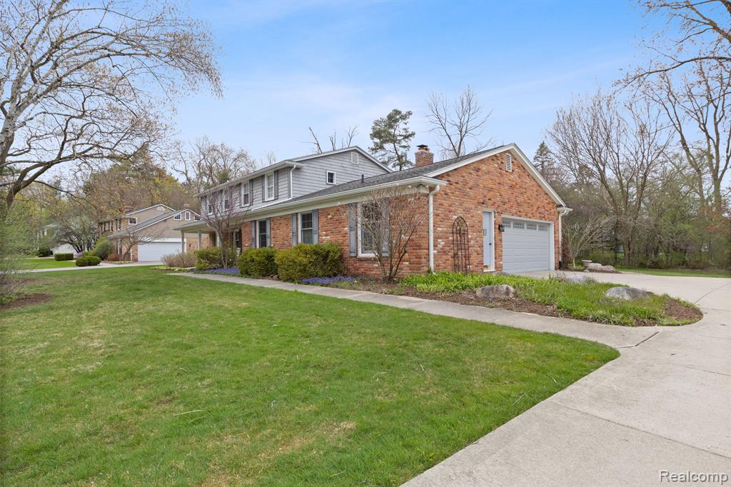815 GREAT OAKS Drive, Bloomfield Hills, MI 48304 — Photo 36