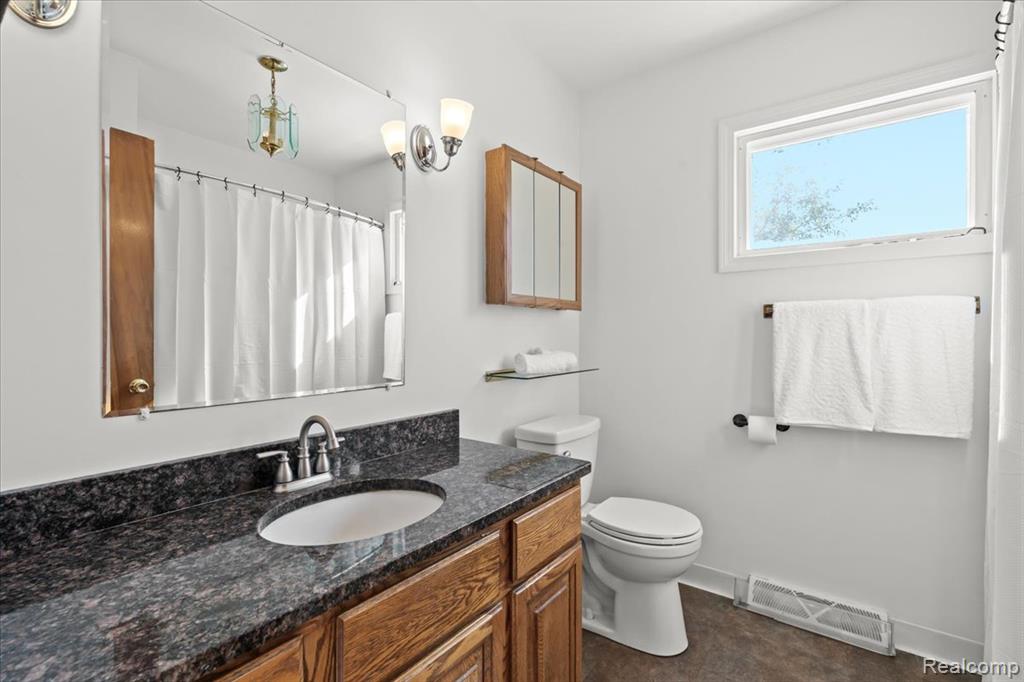 397 Pocahontas Trail, Oxford, MI 48371 — Photo 20
