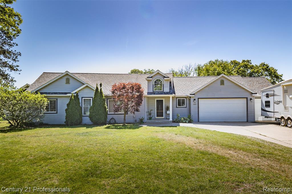 3251 Mann Road, Clarkston, MI