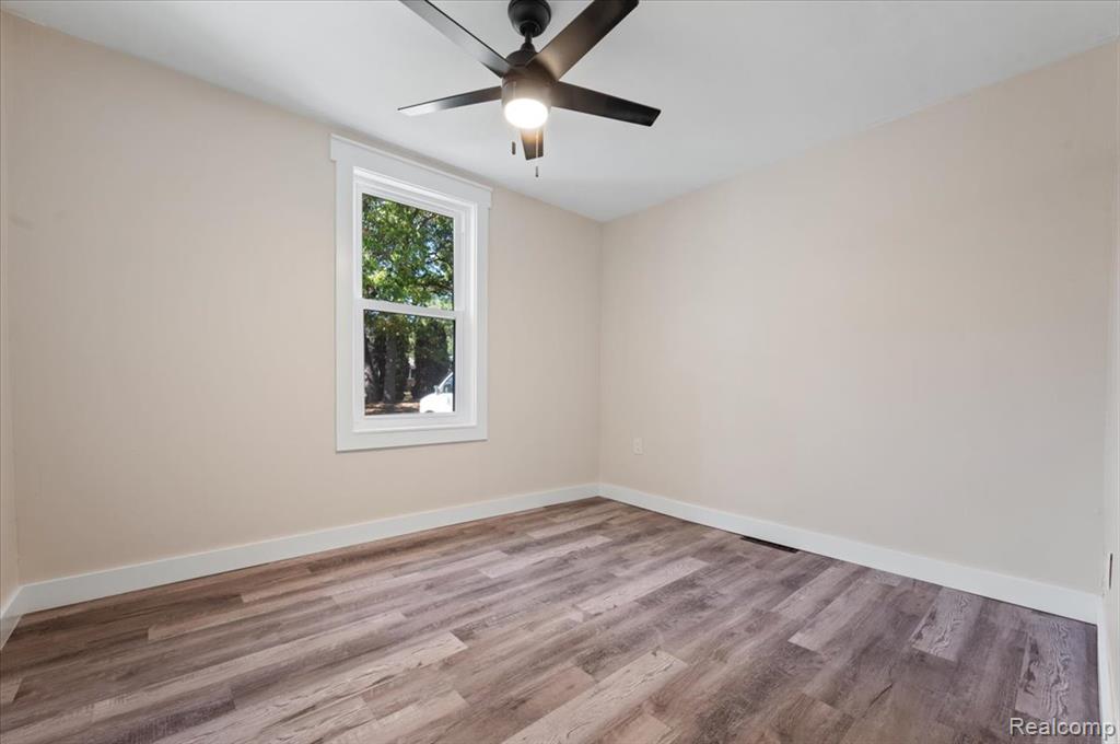 1588 Ladd Road, Wolverine Lake, MI 48390 — Photo 19