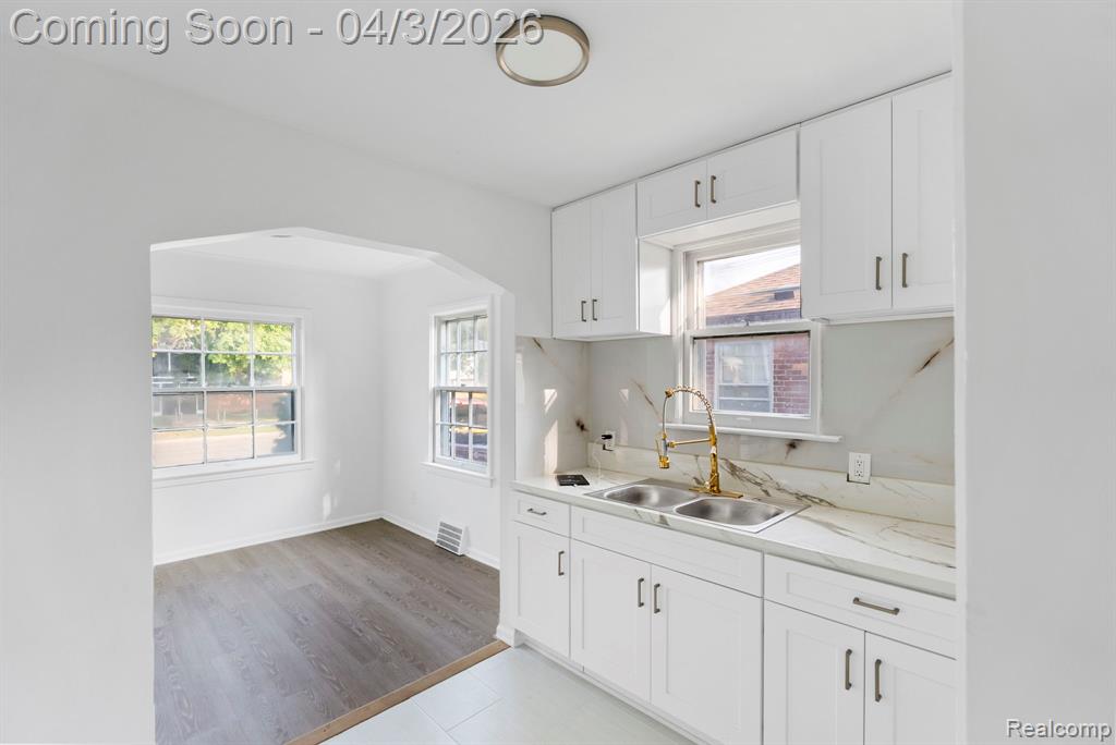 11537 Roxbury Street, Detroit, MI 48224 — Photo 11