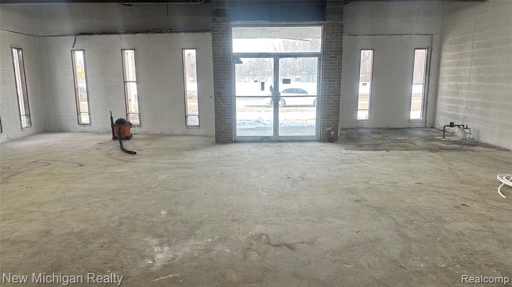 26385 John R Road, Madison Heights, MI 48071 — Photo 11