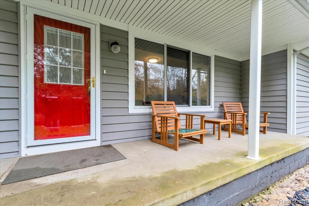 4360 Sherwood Road, Ortonville, MI 48462 — Photo 3