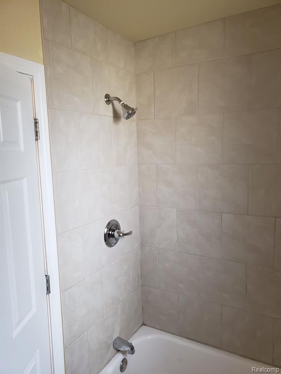71 E GREAT LAKES Street, River Rouge, MI 48218 — Photo 9
