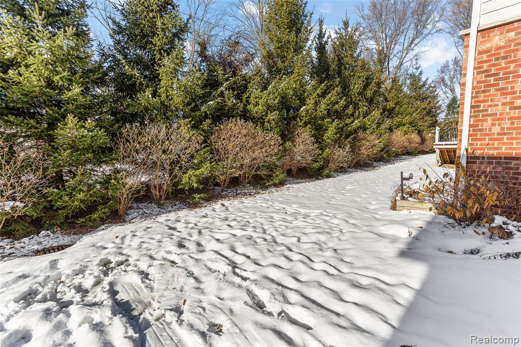 31085 TREMONT Lane, Franklin, MI 48025 — Photo 45